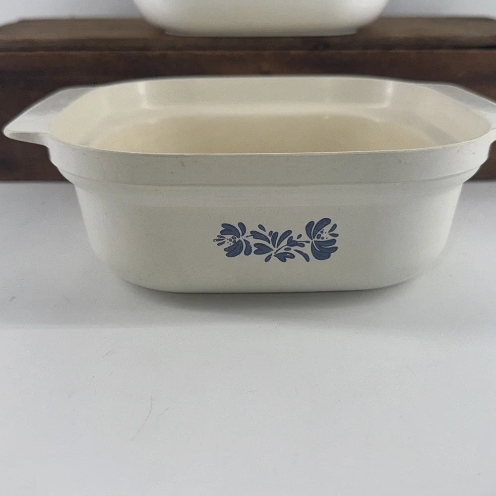 Anchor Hocking 2 1/2 Qt Microwave Dishes w/ Designs‎ 2 - No Lids 8.75